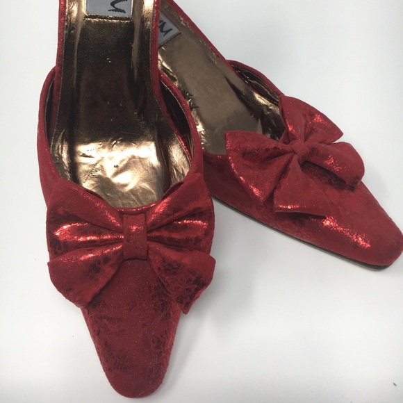 Platinum Collection by Jade Red Suede - Picture 9 of 13